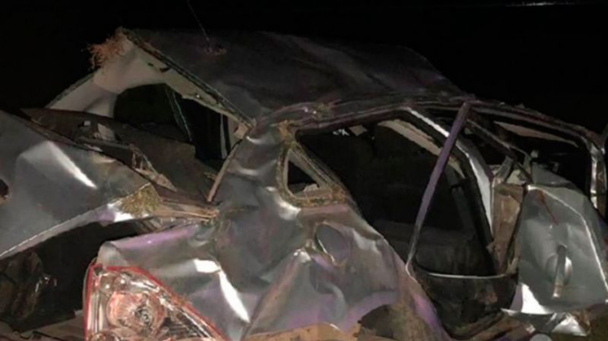 Una mujer y su hija fallecieron tras un fuerte accidente