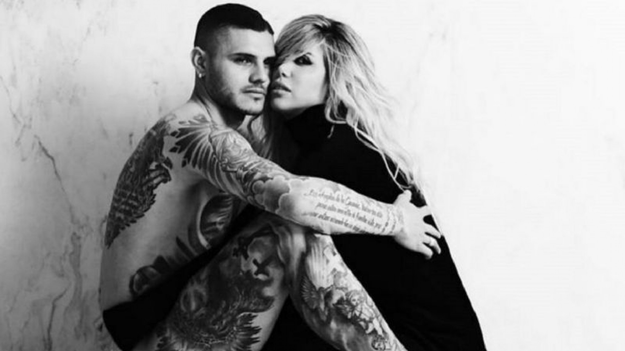 ¡Beboteando! A Wanda Nara la mordió el lobo Icardi