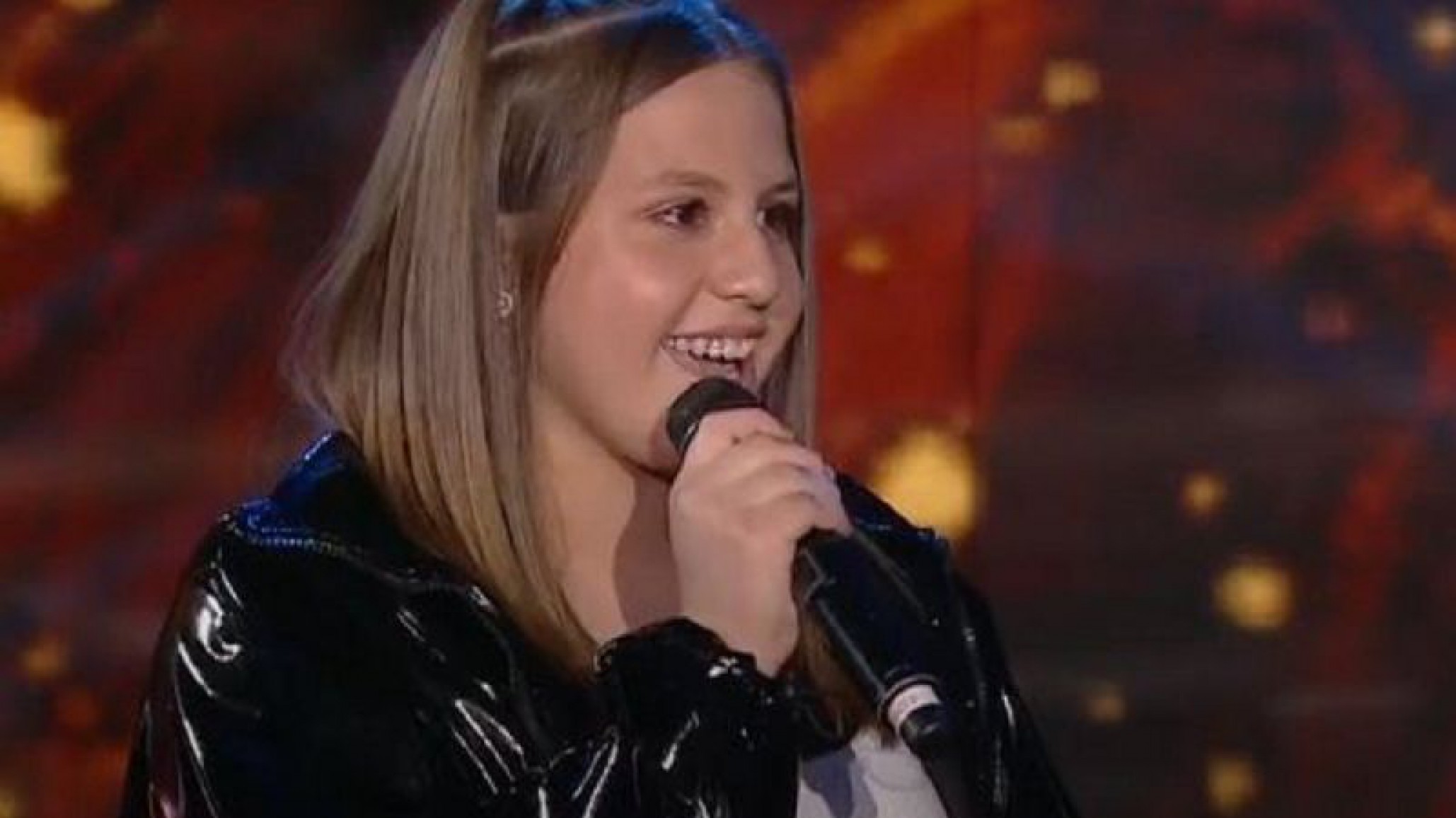Otra estrella en la familia: Sol, la hija de El Polaco y La Princesita Cantó en el programa de Susana