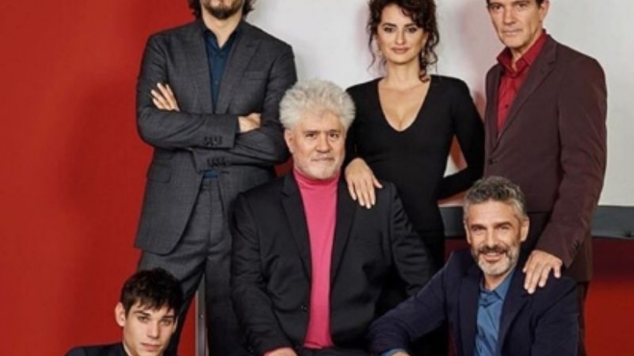 Mejor película del año: Antonio Banderas y Penélope Cruz junto a Almodóvar en la elegida