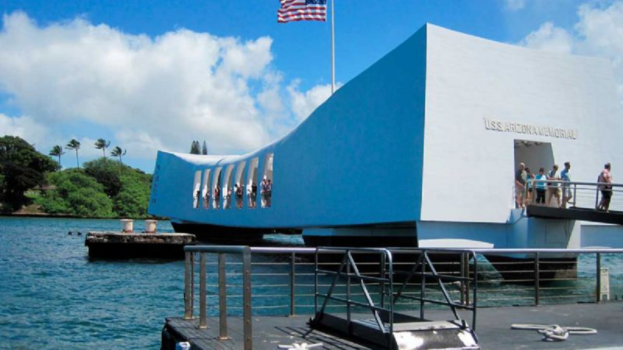 Hawai: tiroteo en Pearl Harbor deja al menos 2 heridos y un suicidio