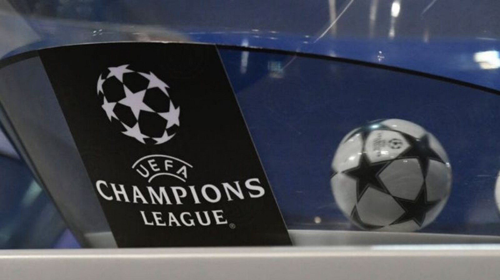 Ya están los cruces de octavos de final de Champions League