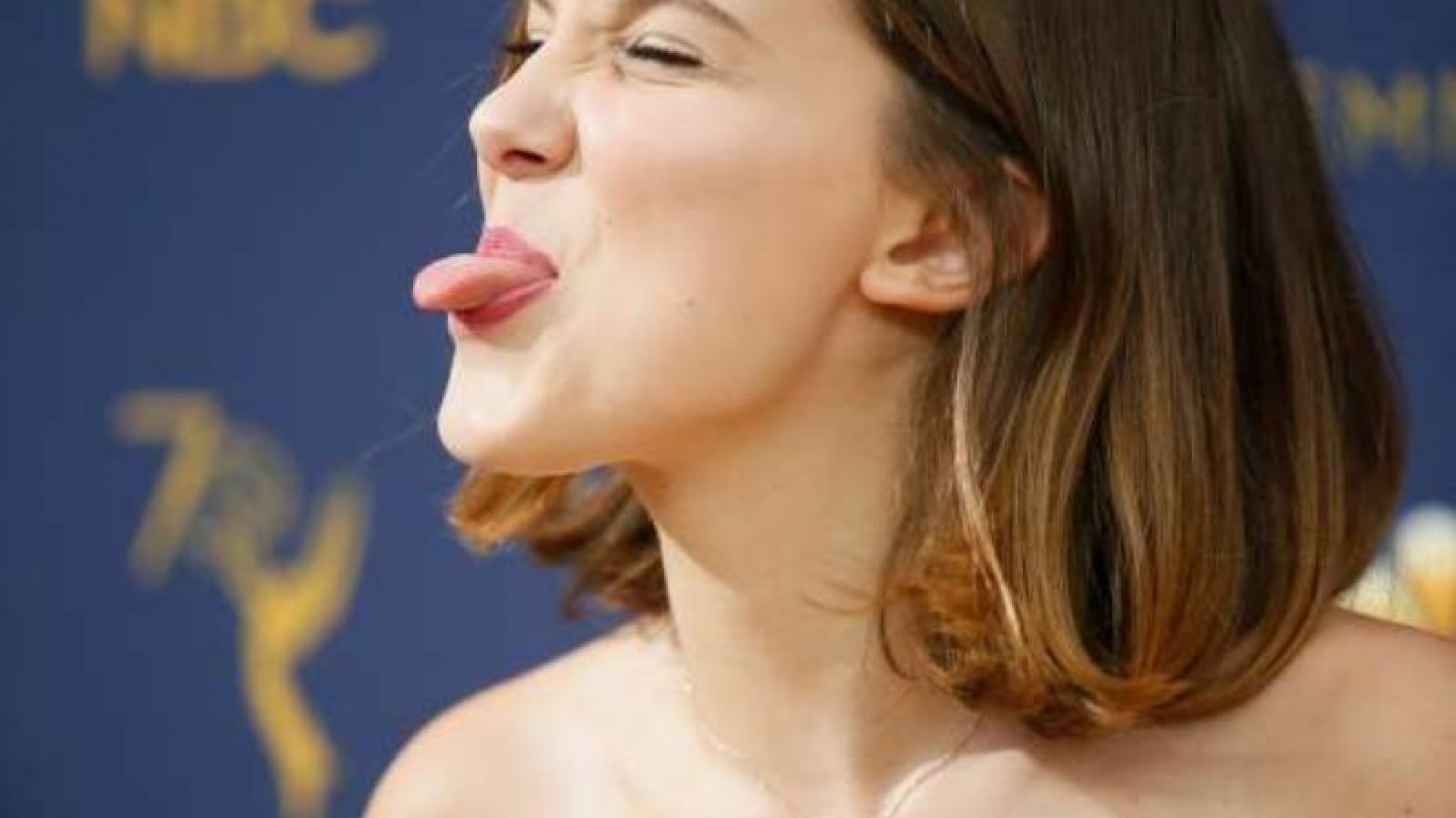 El mensaje de Millie Bobby Brown para los adolescentes: ”Es difícil con las inseguridades”