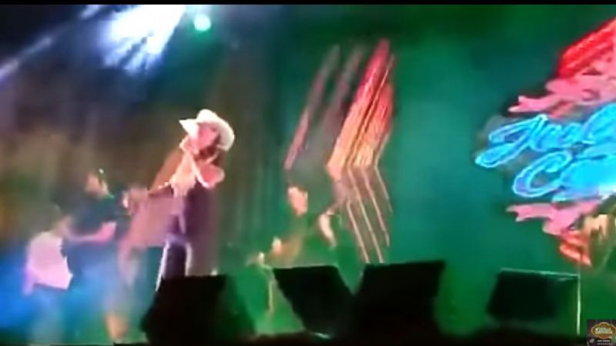 Conmoción: Murió un cantante brasileño en pleno recital