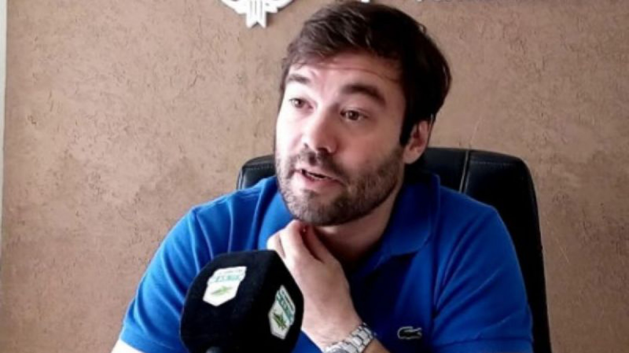 Un intendente y su gabinete donan su sueldo para colaborar con enfermos