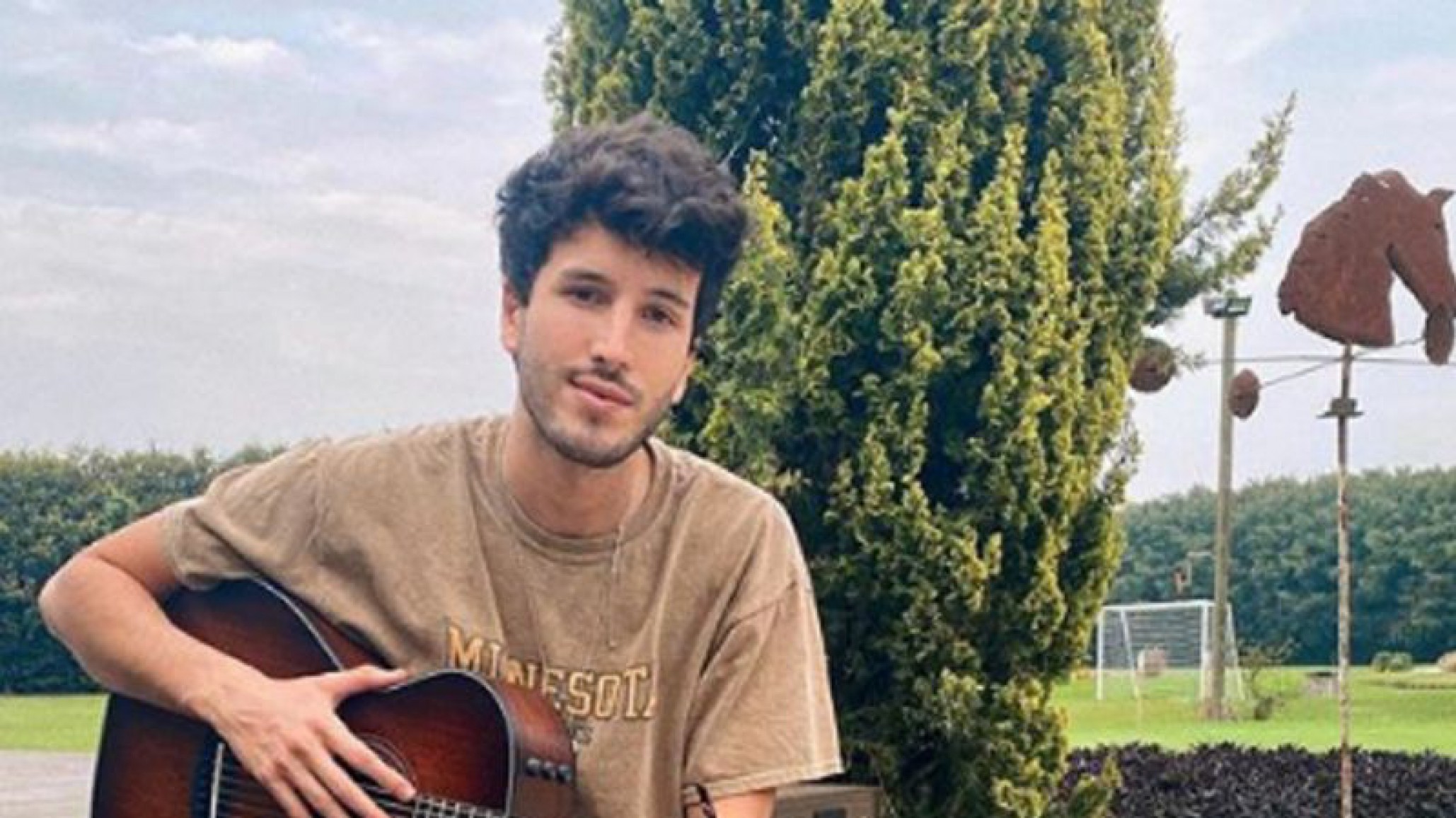 Sebastián Yatra hizo suspirar a sus fans mostrando el resultado de su entrenamiento en esta cuarentena