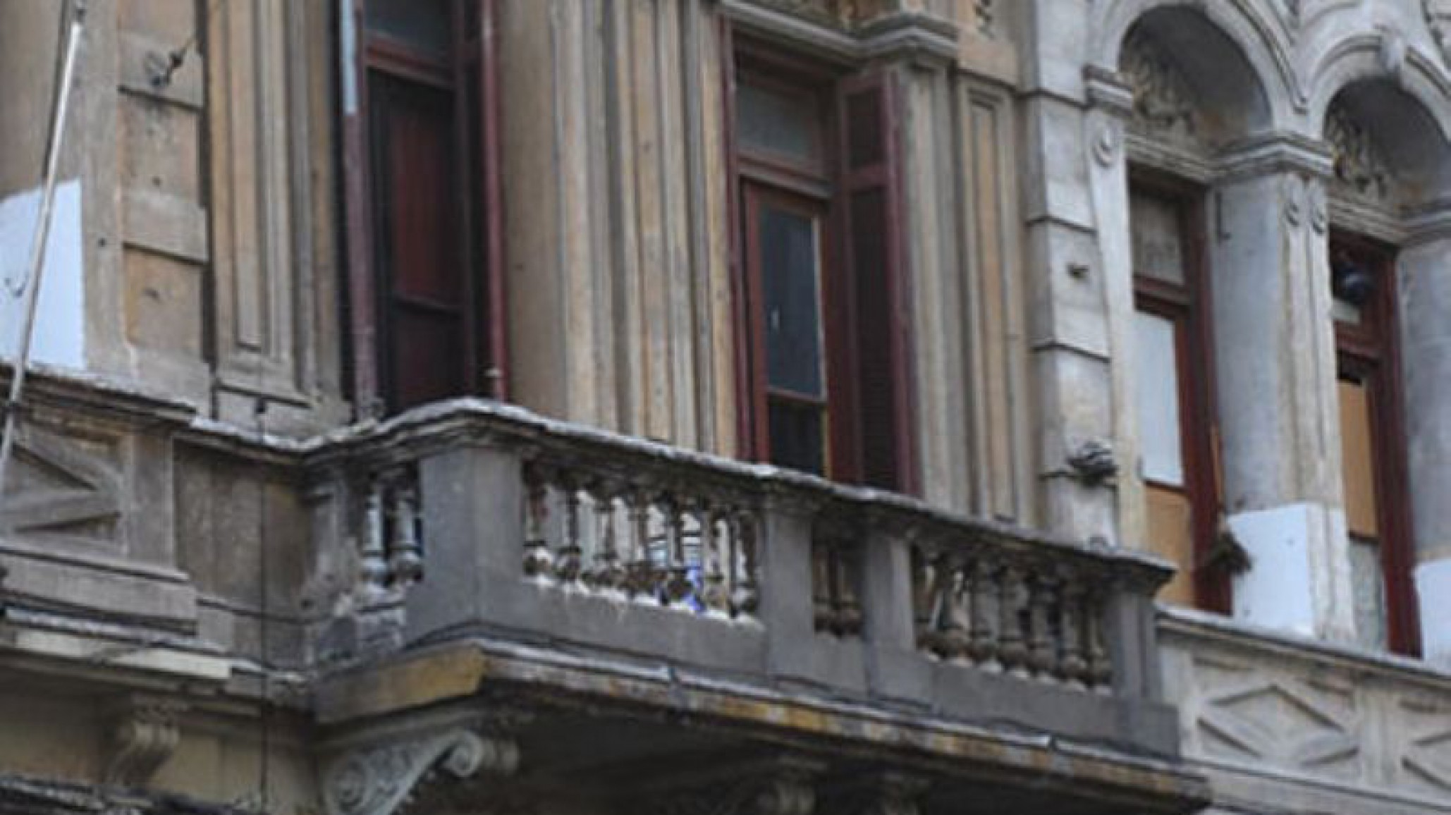 Tiene 40 inquilinos en la pensión, no les cobra el mes, hay 10 que viven de venta callejera “les quise sacar la presión”