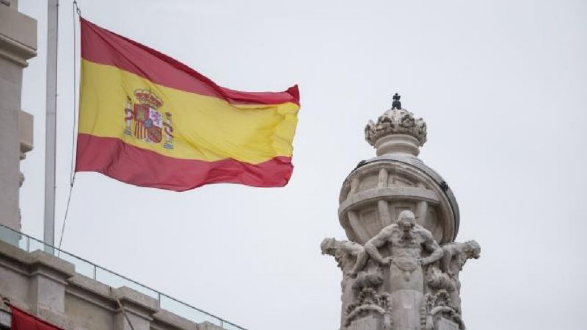 España registró 435 muertes por coronavirus y ya analiza una relajación de la cuarentena