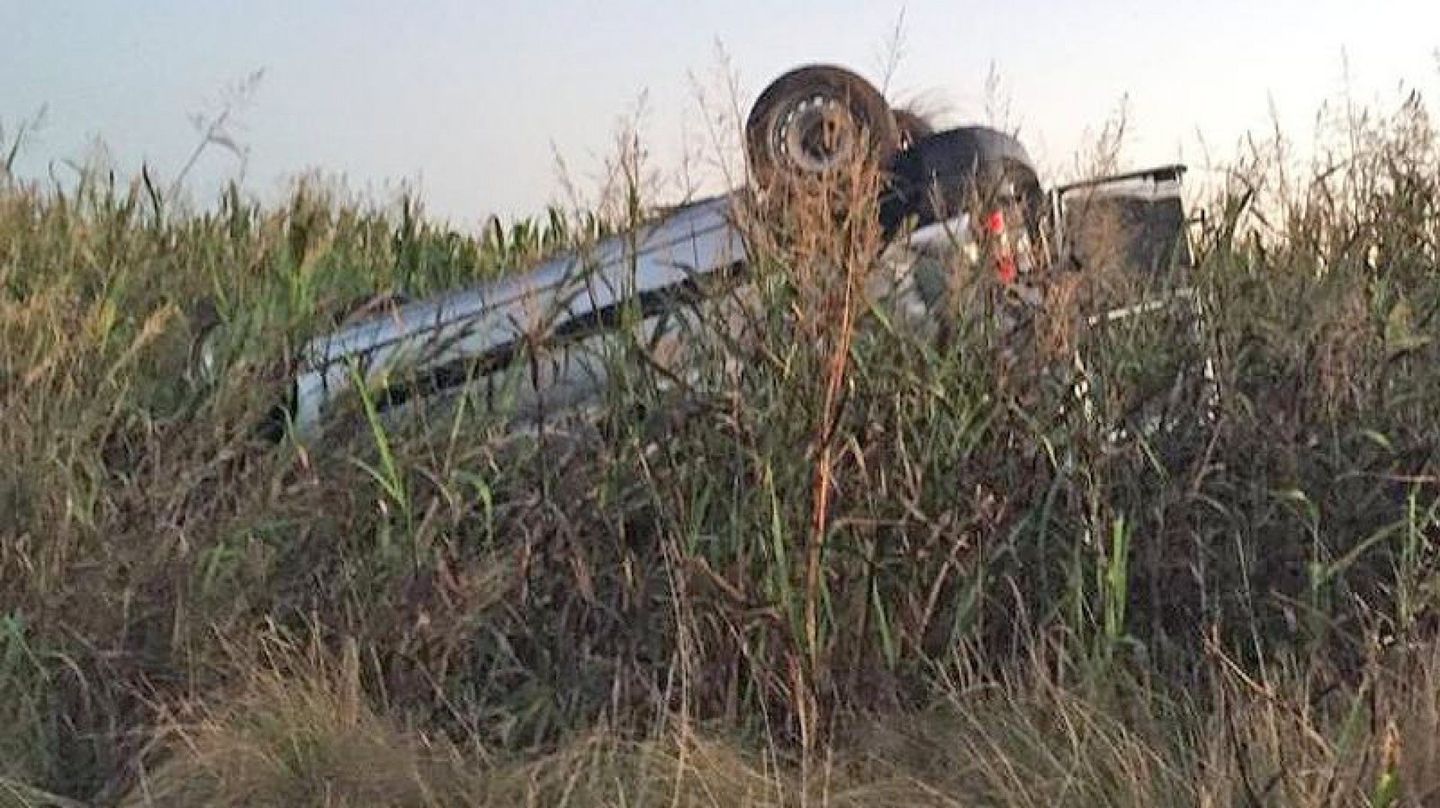 Córdoba: Un hombre perdió la vida y una mujer resultó gravemente herida tras volcar sobre la Ruta N°7