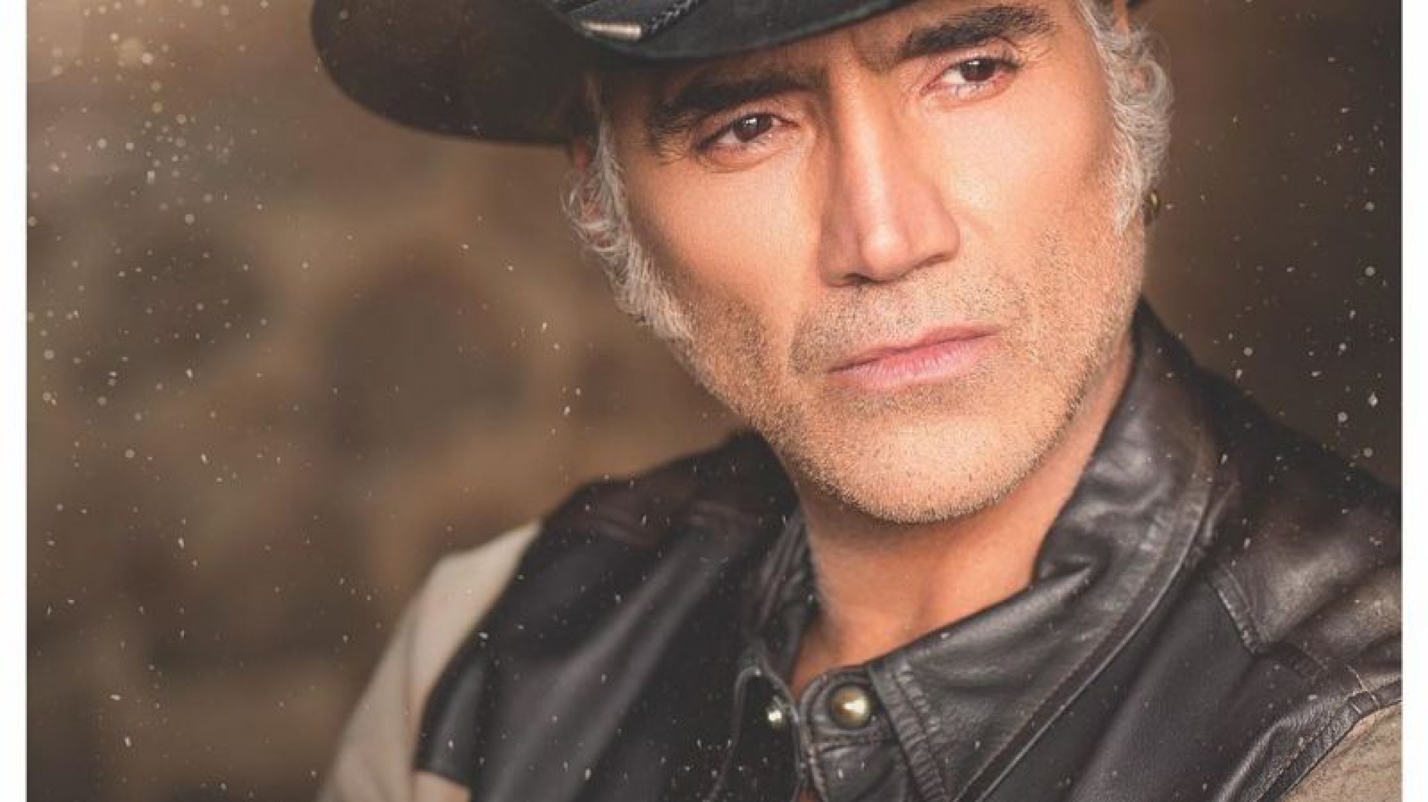 Alejandro Fernández cumple 49 años ¡Calentando motores!