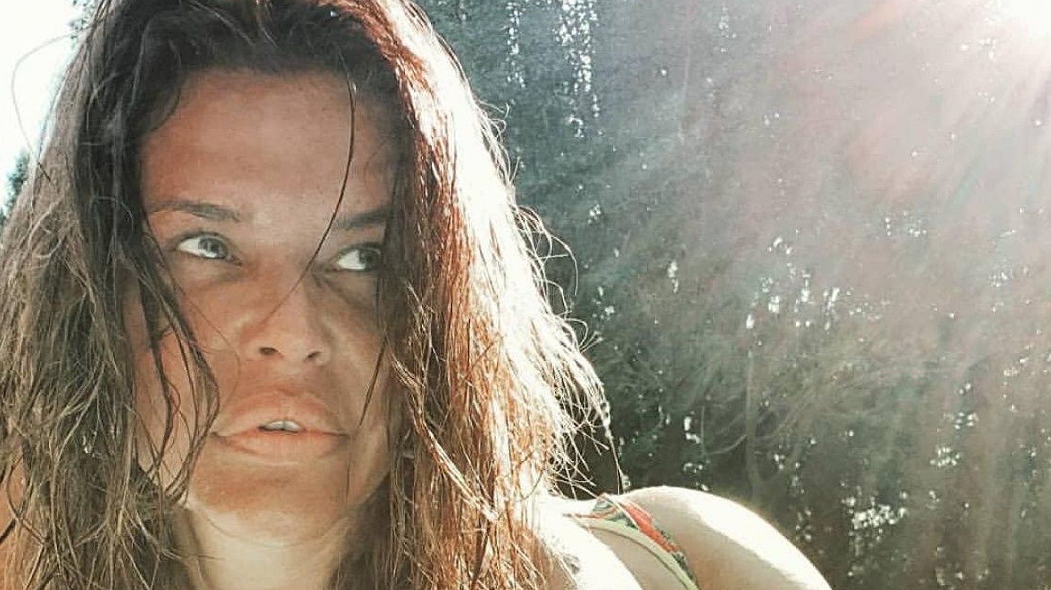 Nazarena Vélez se animó a mostrar celulitis y pancita