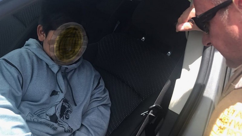 Niño de 5 años discutió con su mamá y se escapó en el auto