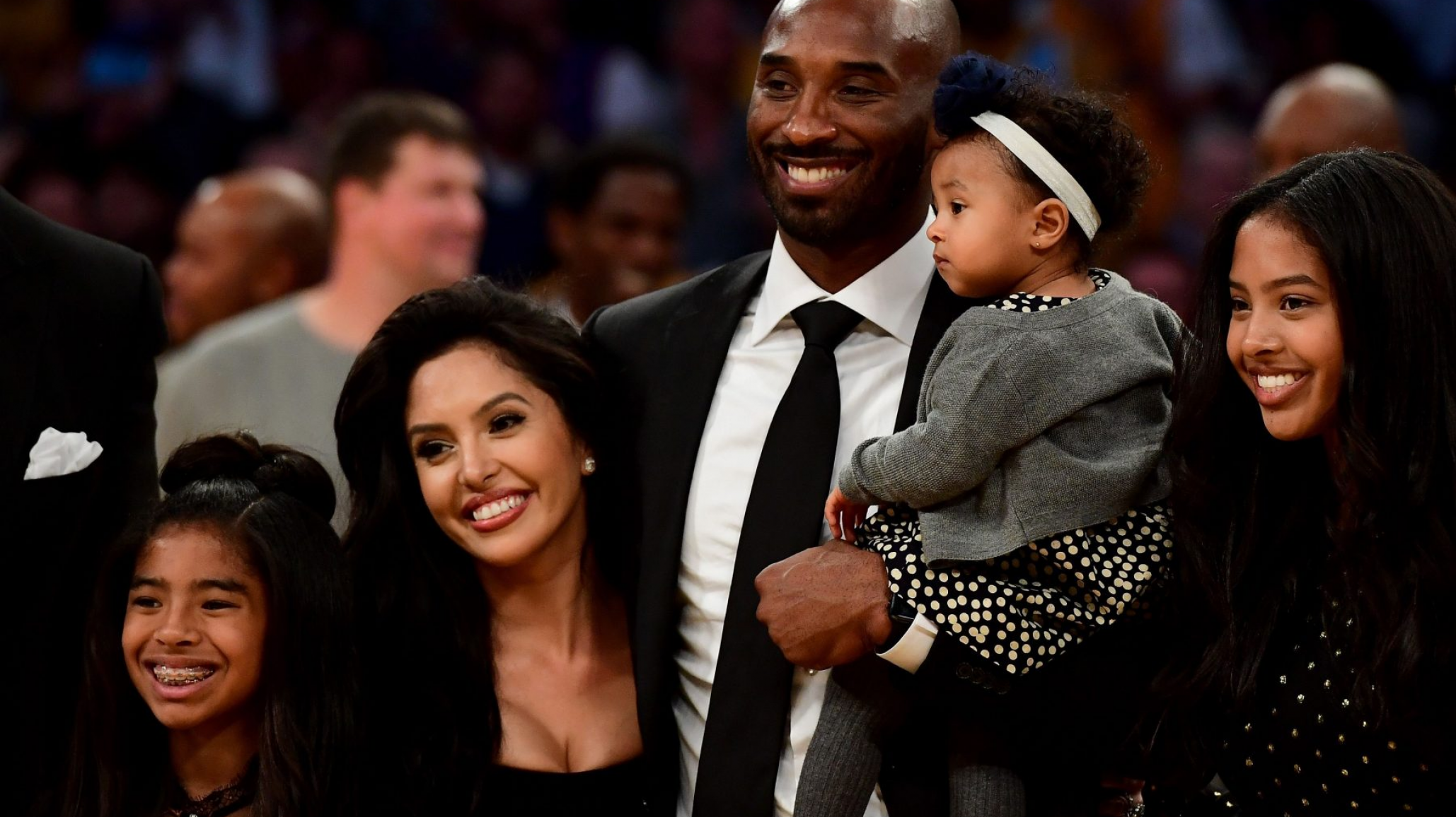 En su cumpleaños, Vanessa Bryant abrió un sobre de Kobe