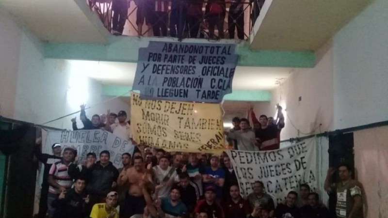 Presos en huelga de hambre por la pandemia