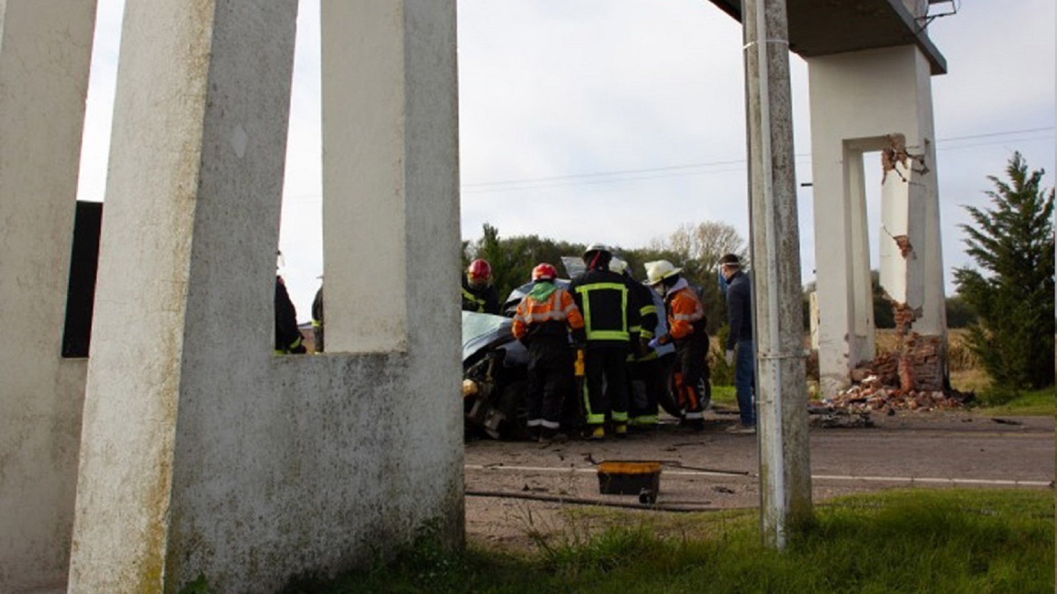 Menor falleció en el acto tras chocar contra un poste