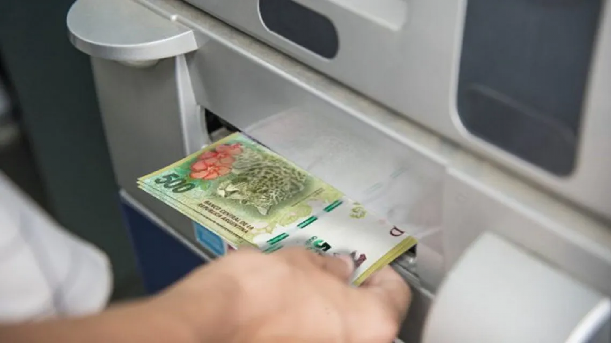 Link explicó por qué hay gente que no recibe código para cobrar el IFE
