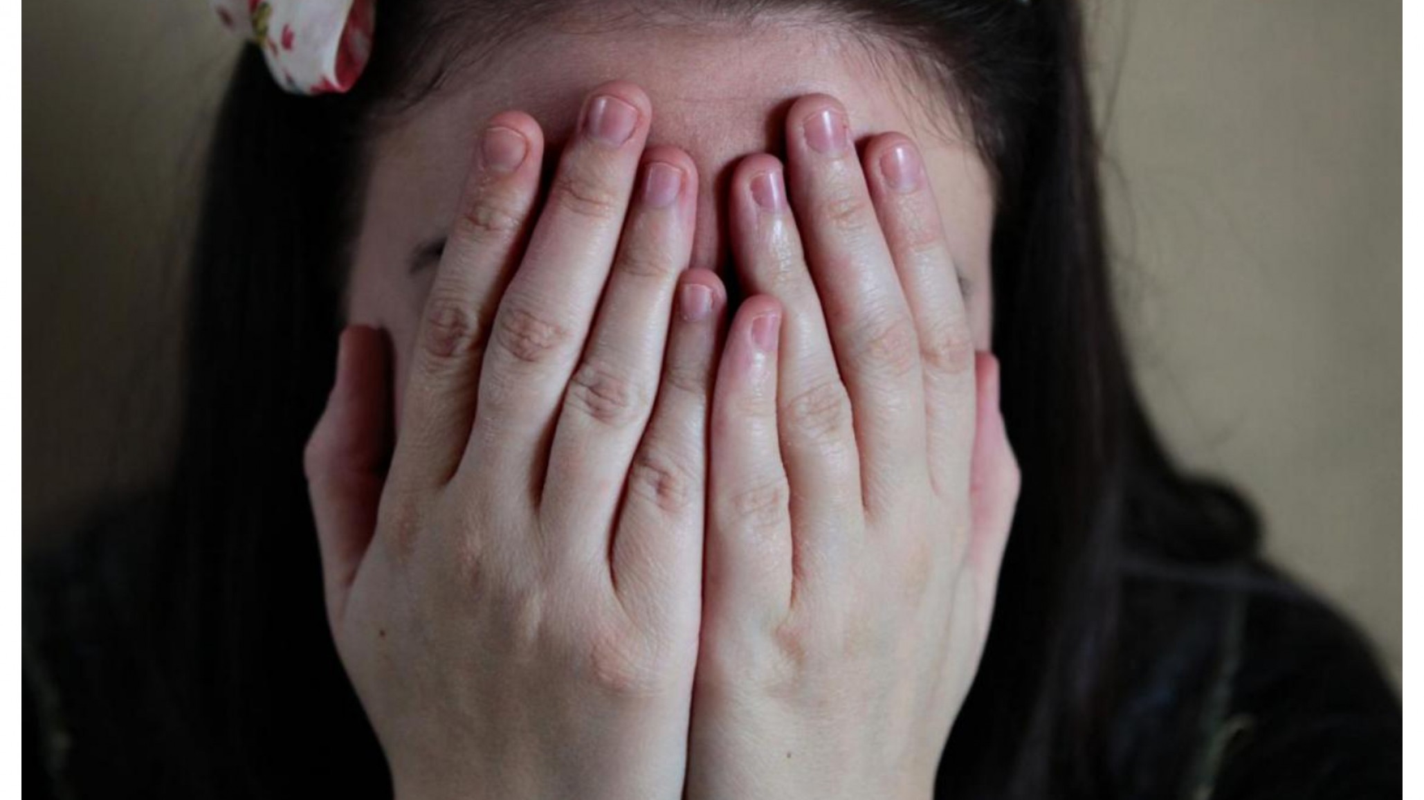 Su padre la violó y le dieron prisión domiciliaria por el coronavirus