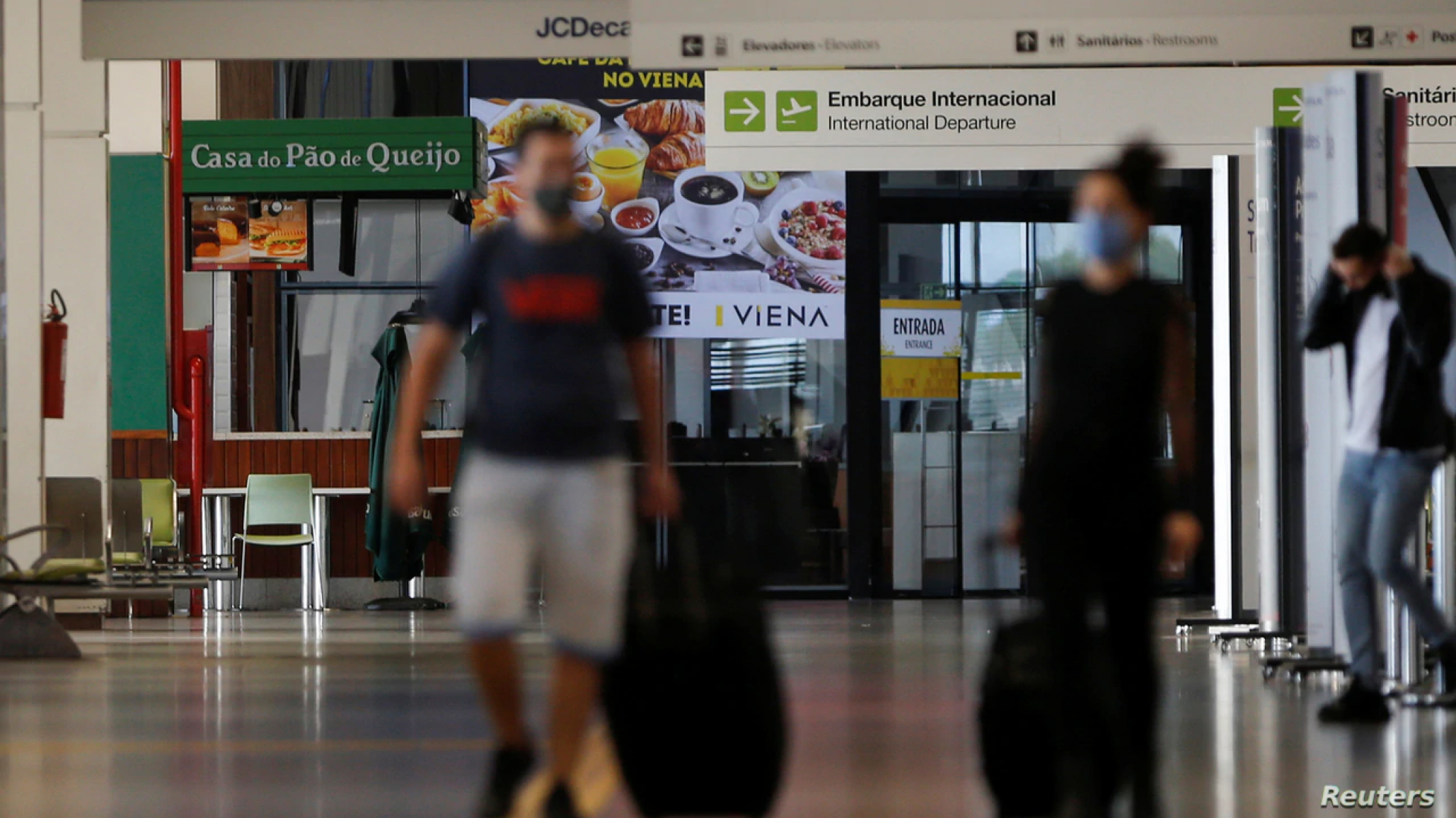 Estados Unidos impide la entrada de viajeros de Brasil