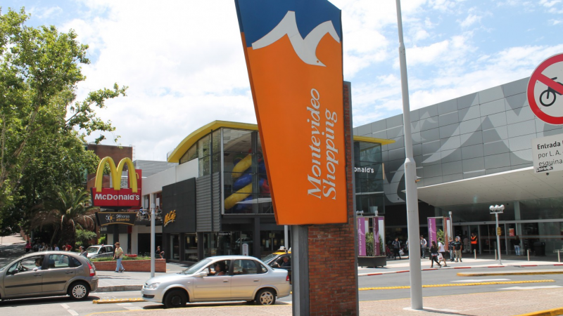 Mendoza anunció la reapertura de shoppings