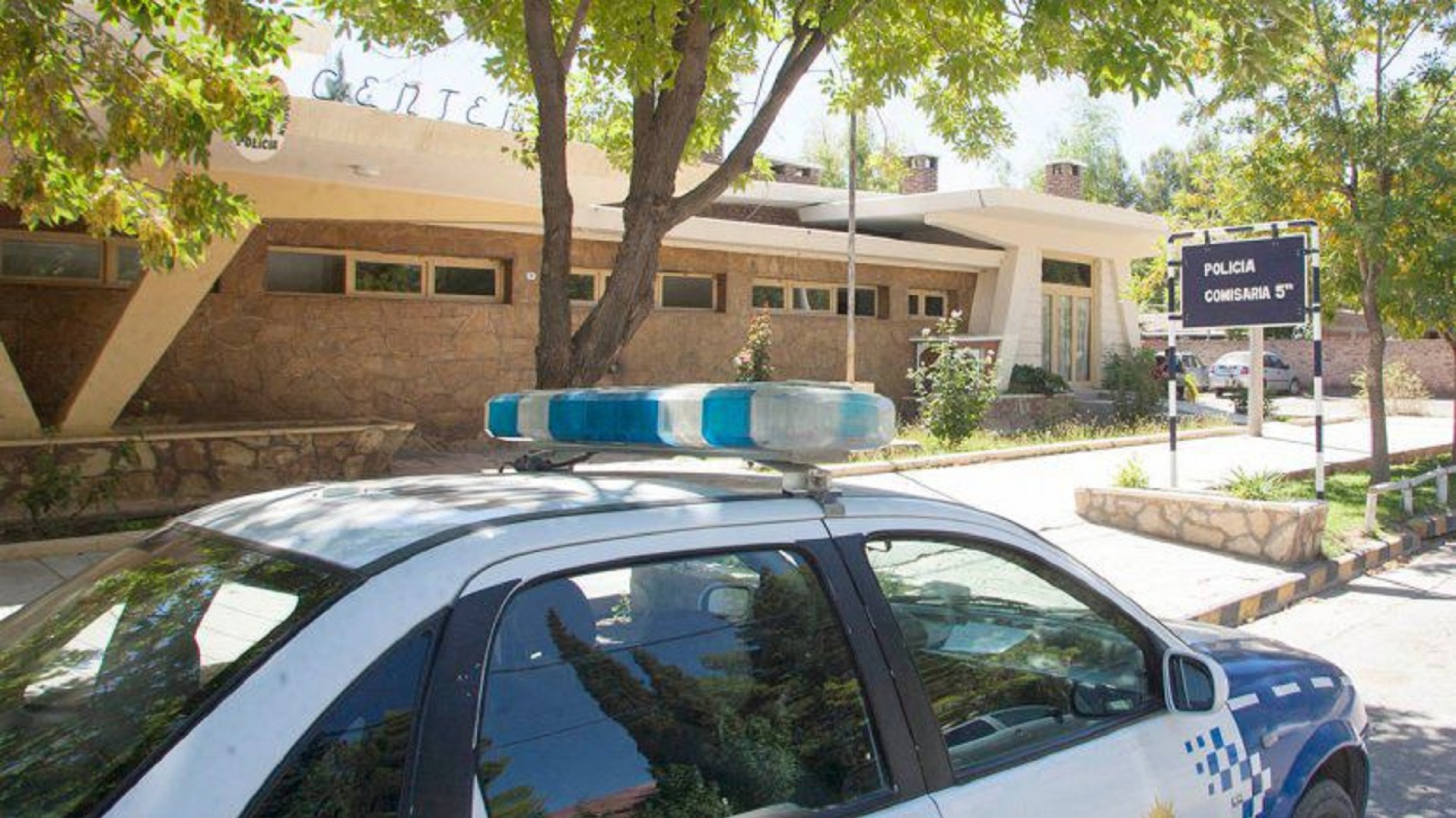 Detienen a dos bolivianos que ingresaron ilegalmente al país