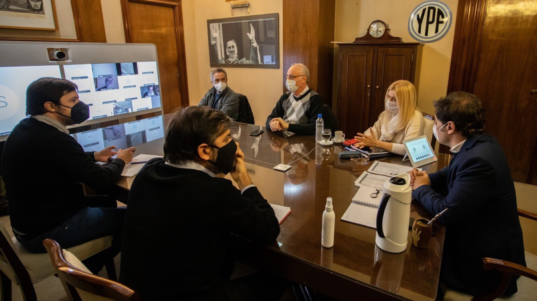 Axel Kicillof también analiza la extensión de la cuarentena