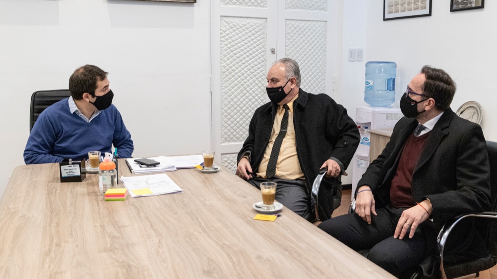 Juan Pablo Luque recibió al nuevo gerente regional del Banco Chubut en Comodoro