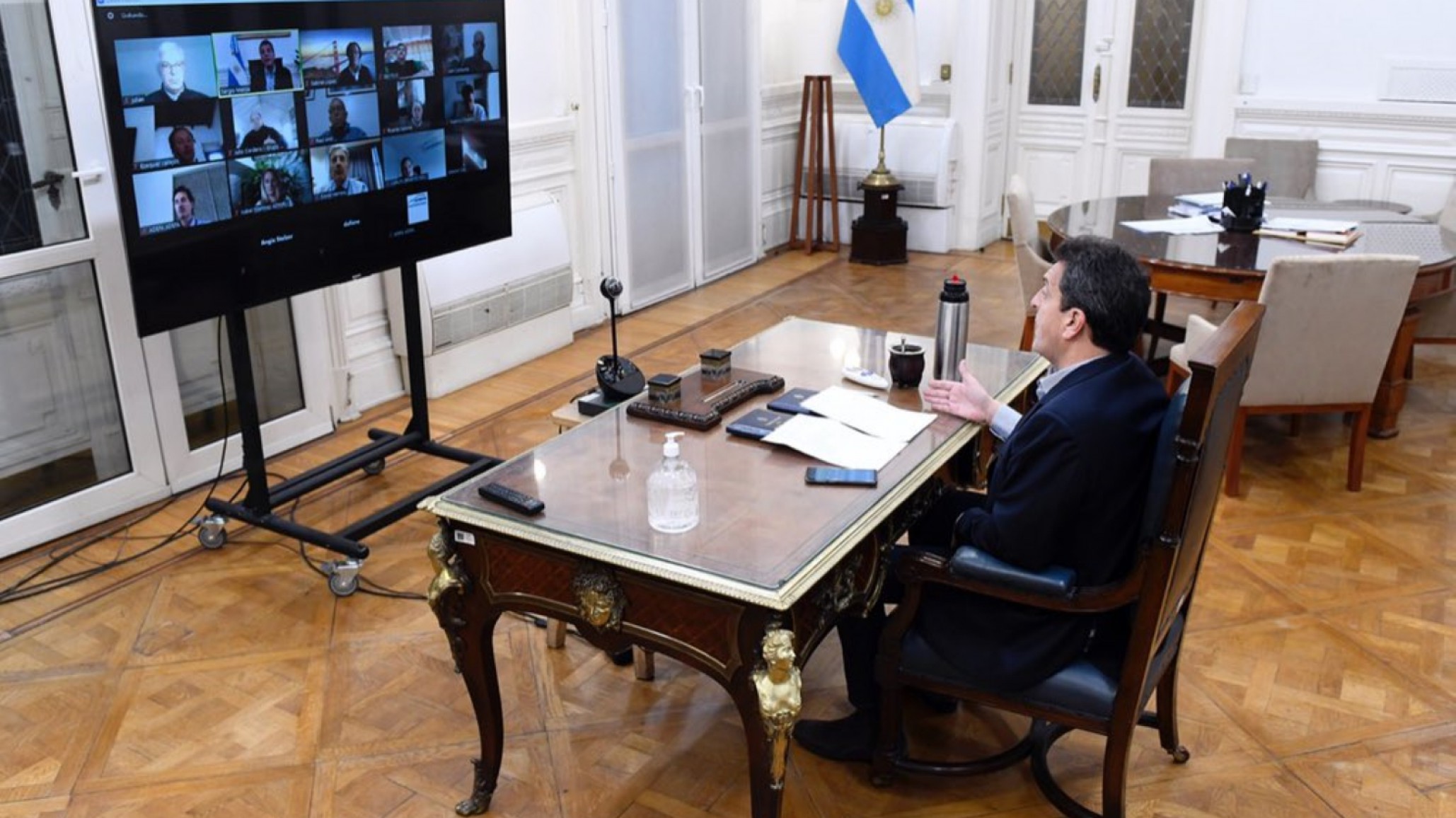 Sergio Massa analiza un proyecto de ley para la industria automotriz