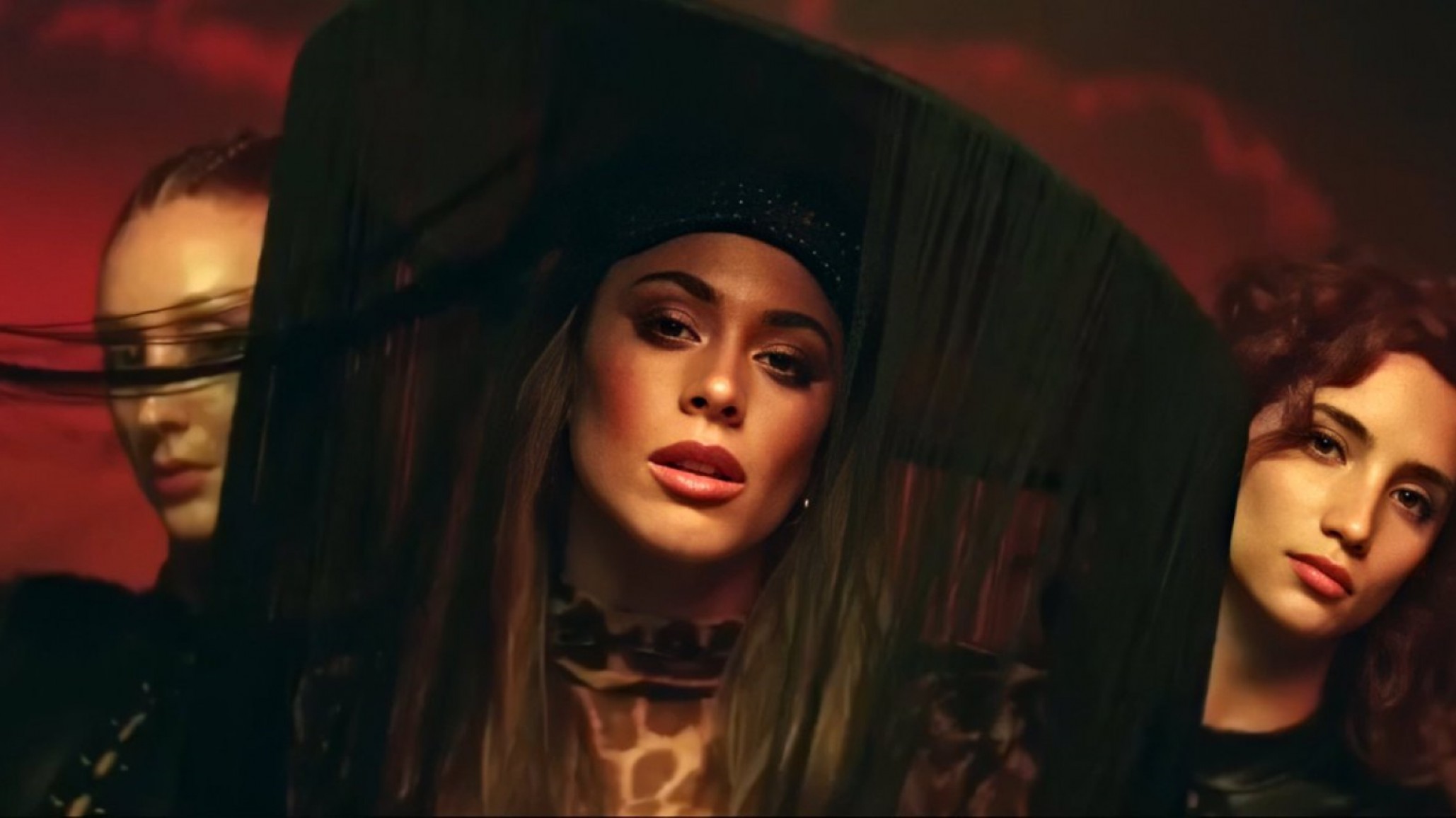 Tini Stoessel estrenó el video de “Bésame” junto a Reik y R3hab