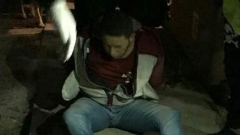 “Por celos” apuñaló a su novia en la espalda y en el rostro