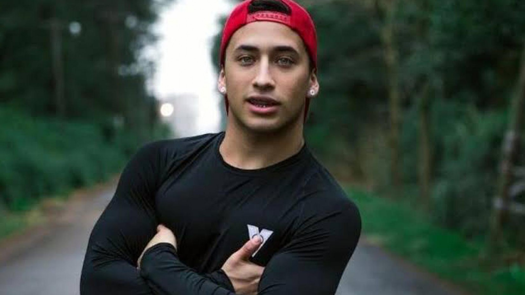 Yao Cabrera retó a un nene que le tocó el auto, le dijo que no tenía papá y él reaccionó de la peor manera