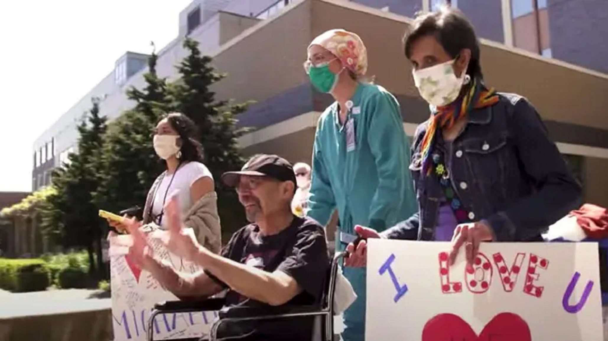 EEUU: tiene 70 años, superó el coronavirus y recibió una factura del hospital por 1 millón de dólares