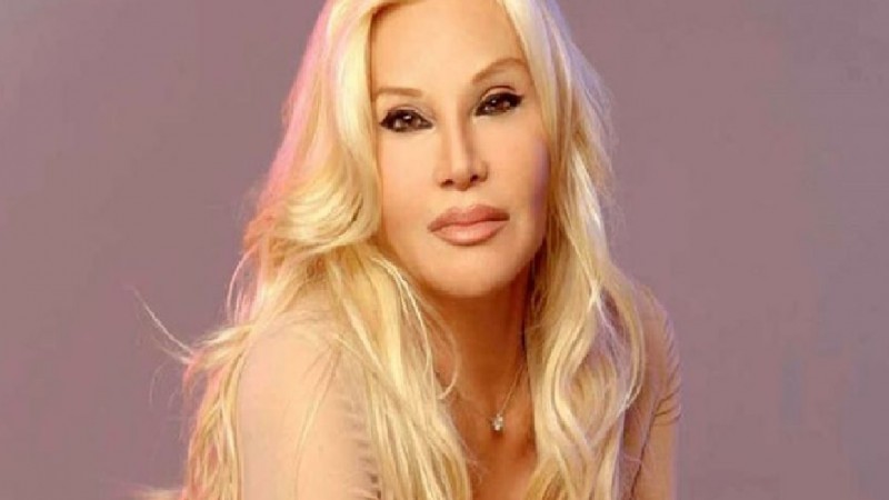 Susana Giménez se sacará el yeso y negó su pronto regreso a la Argentina