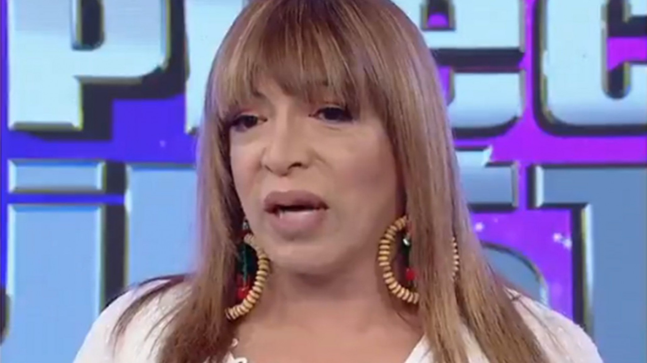 Lizy Tagliani al borde del llanto: ”Estoy cargada con un arma”