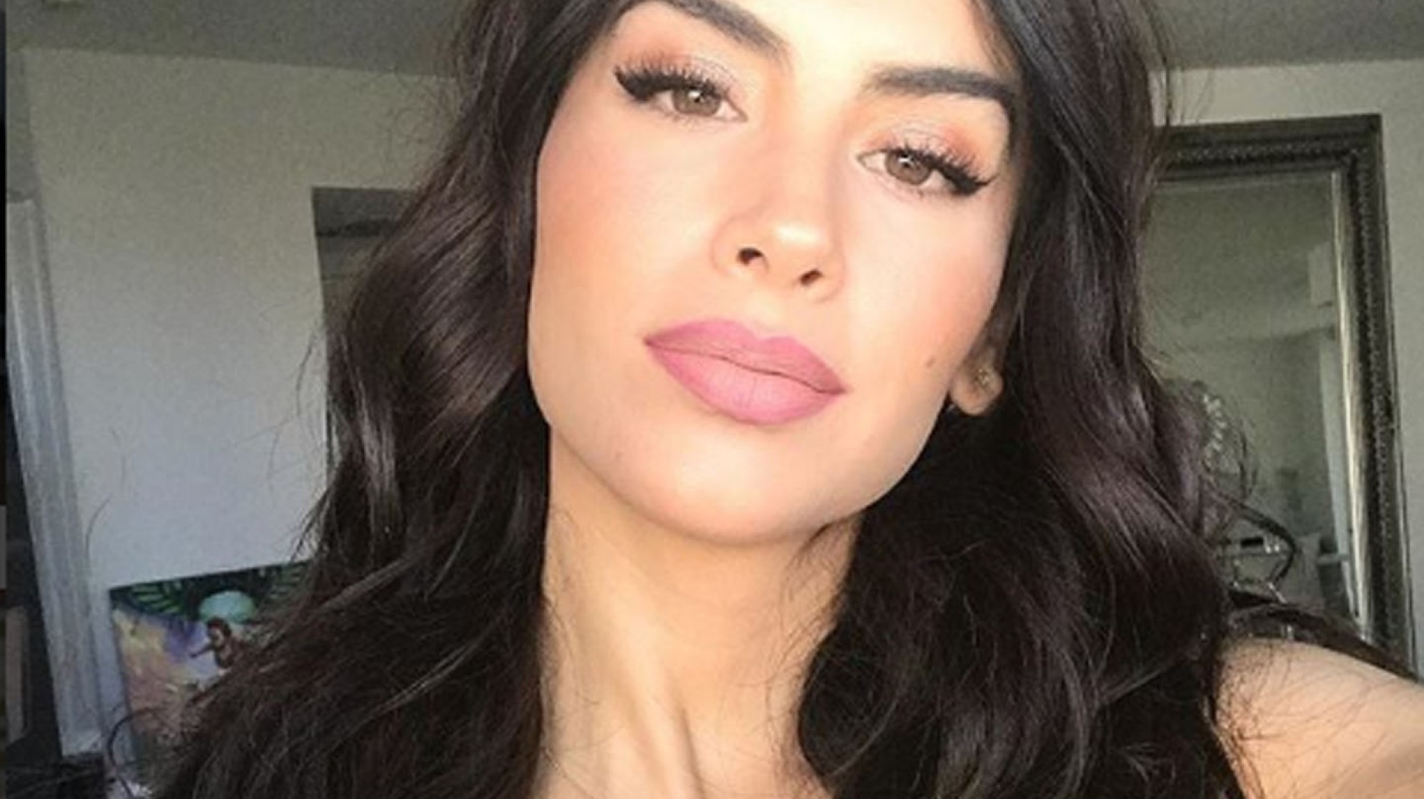 Jessica Cediel explota las redes con su bikini roja