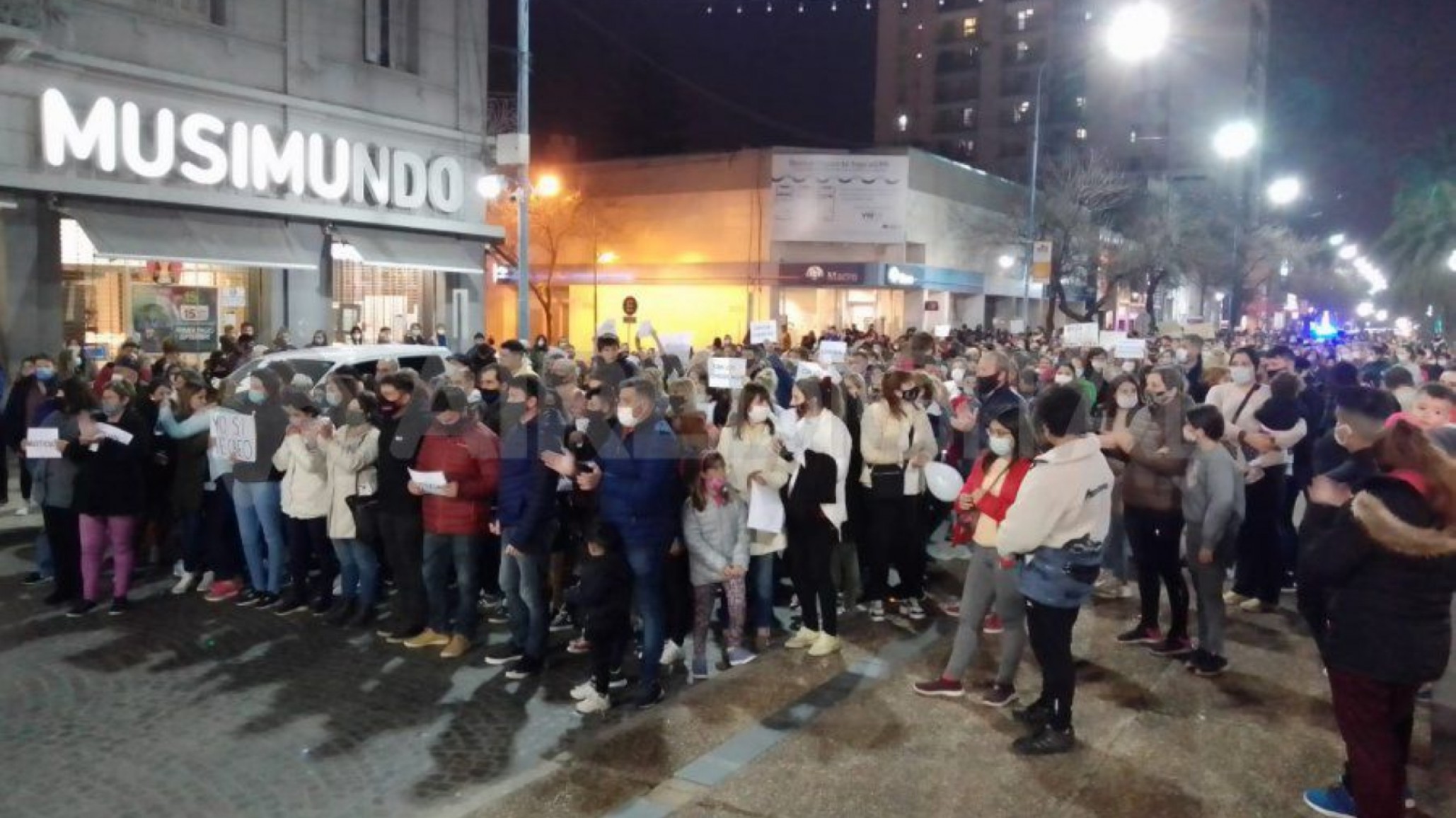 Madre de niña abusada en colegio católico denunció “nos quisieron coimear del Obispado”