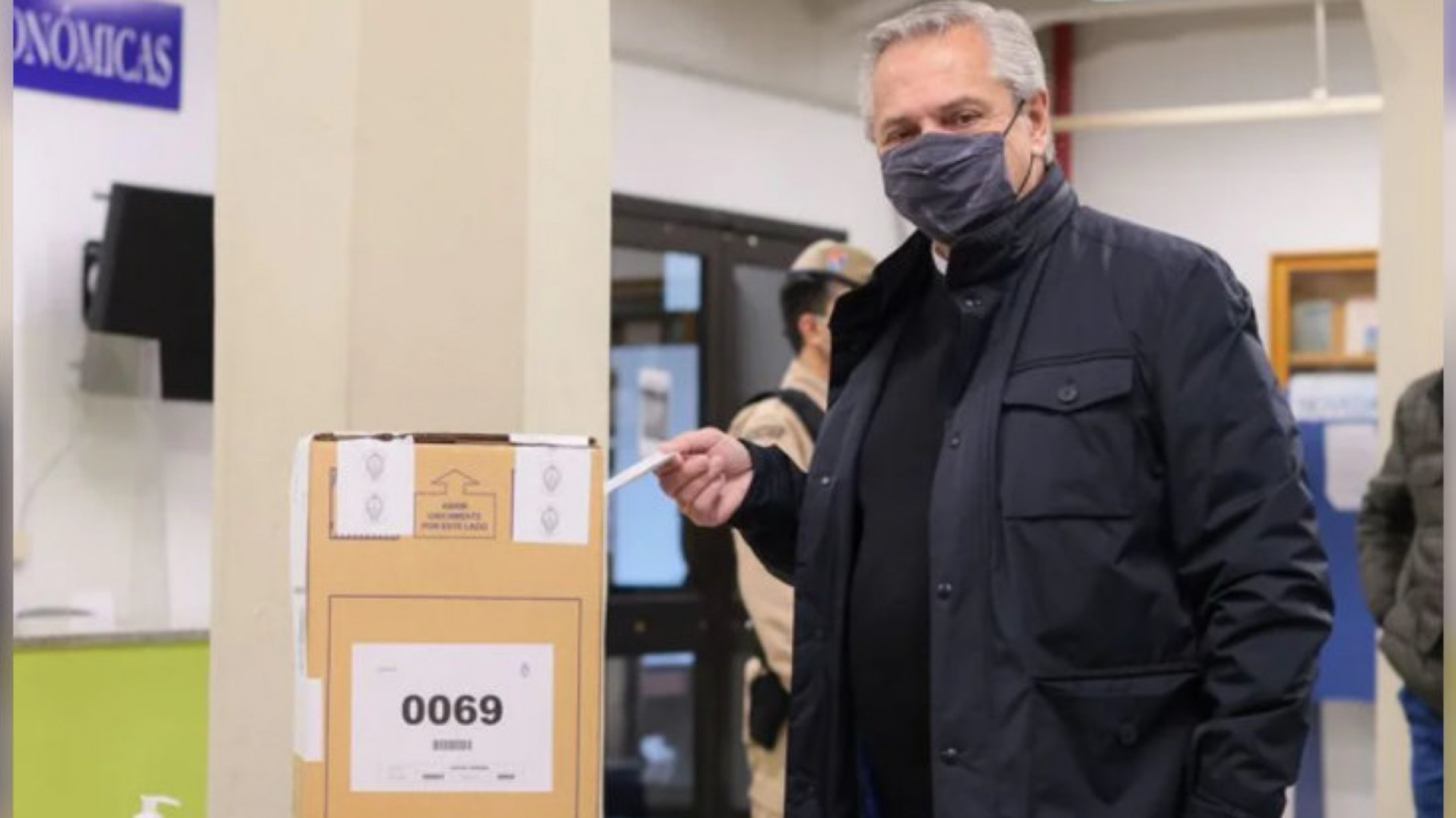 Viral: ¿La urna donde votó el presidente Alberto Fernández estaba abierta?