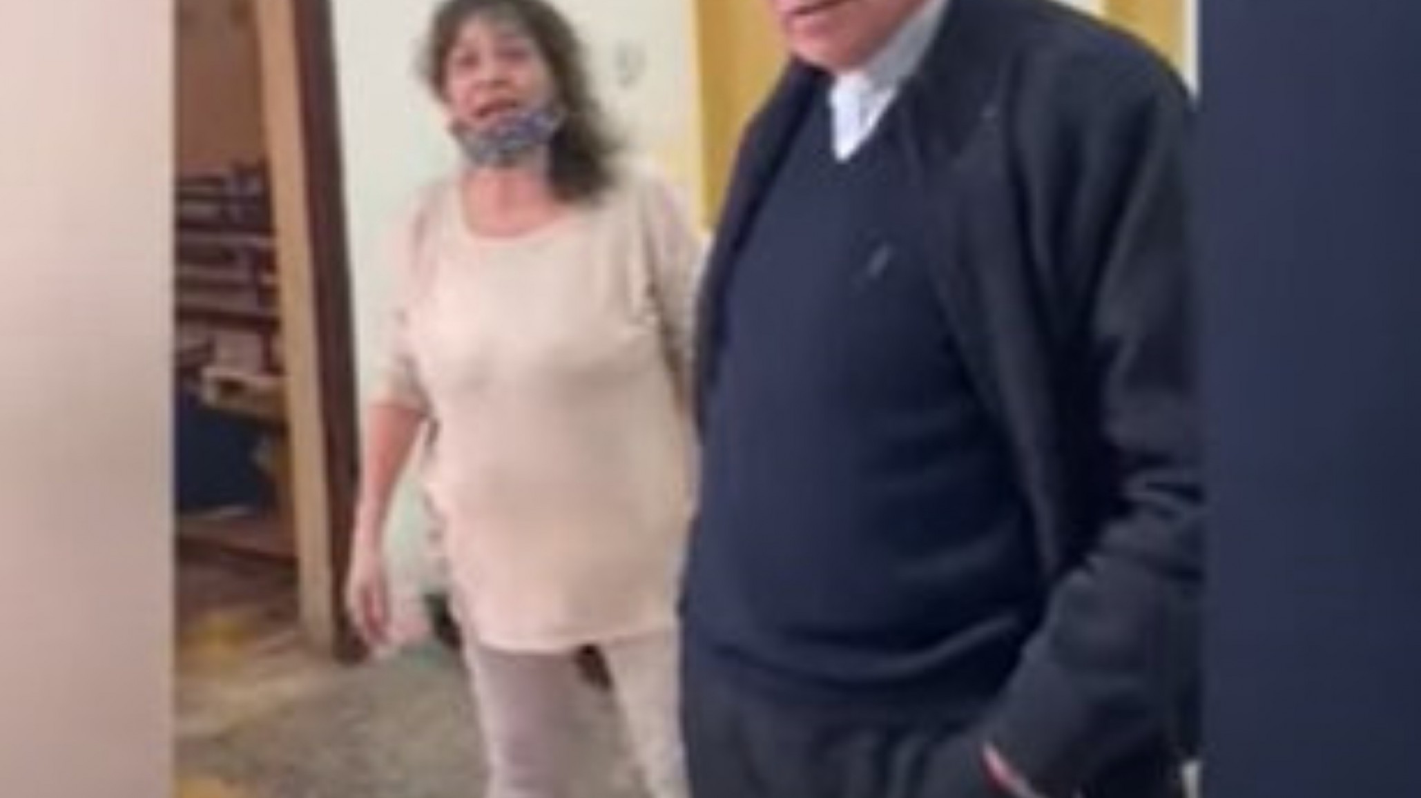 Escándalo: obispo defendió a cura abusador ante padres de víctimas