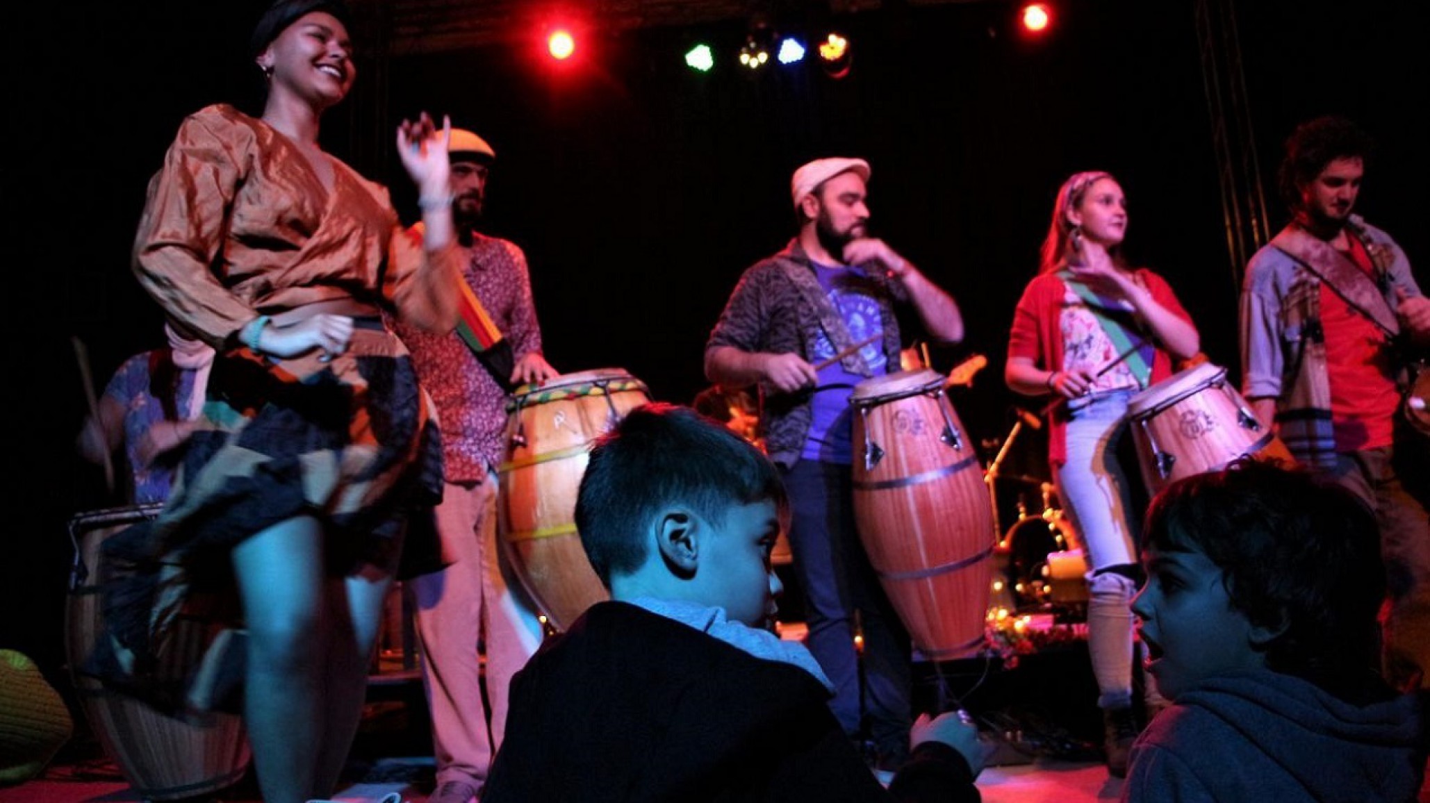 El Gobierno pagará esta semana un bono de $15.000 a los artistas