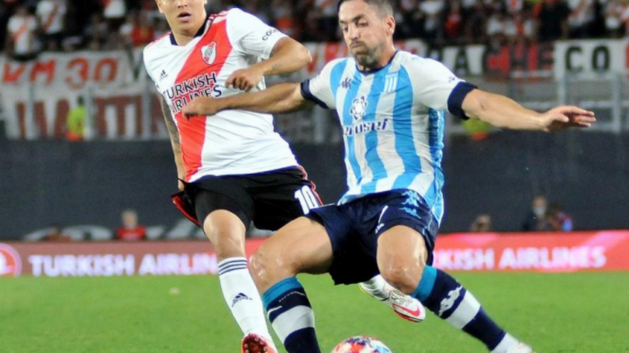 River tenía ventaja pero no pudo derrotar a Racing