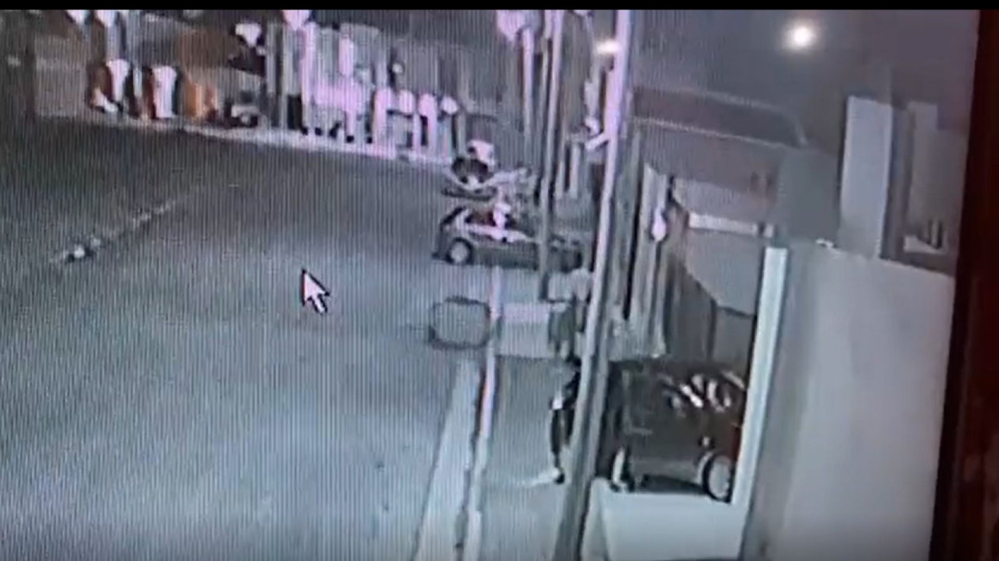 Video: Así fue el robo a autos estacionados en Km 5