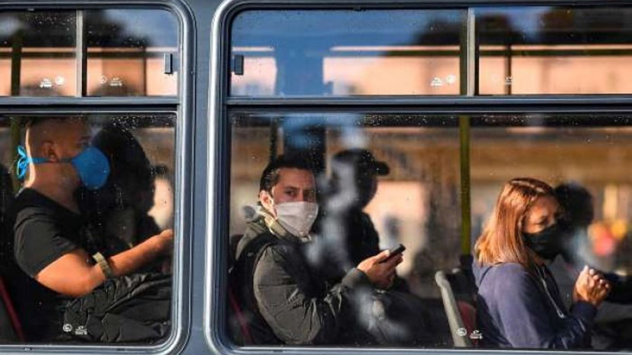 Gripe: recomiendan el uso de barbijo a personas sintomáticas