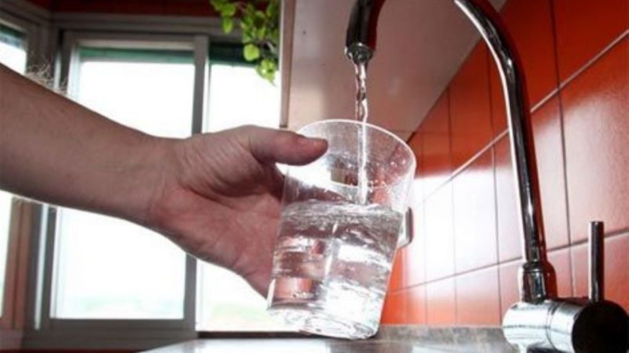 Corte total en Comodoro por rotura del acueducto: 24 horas sin agua
