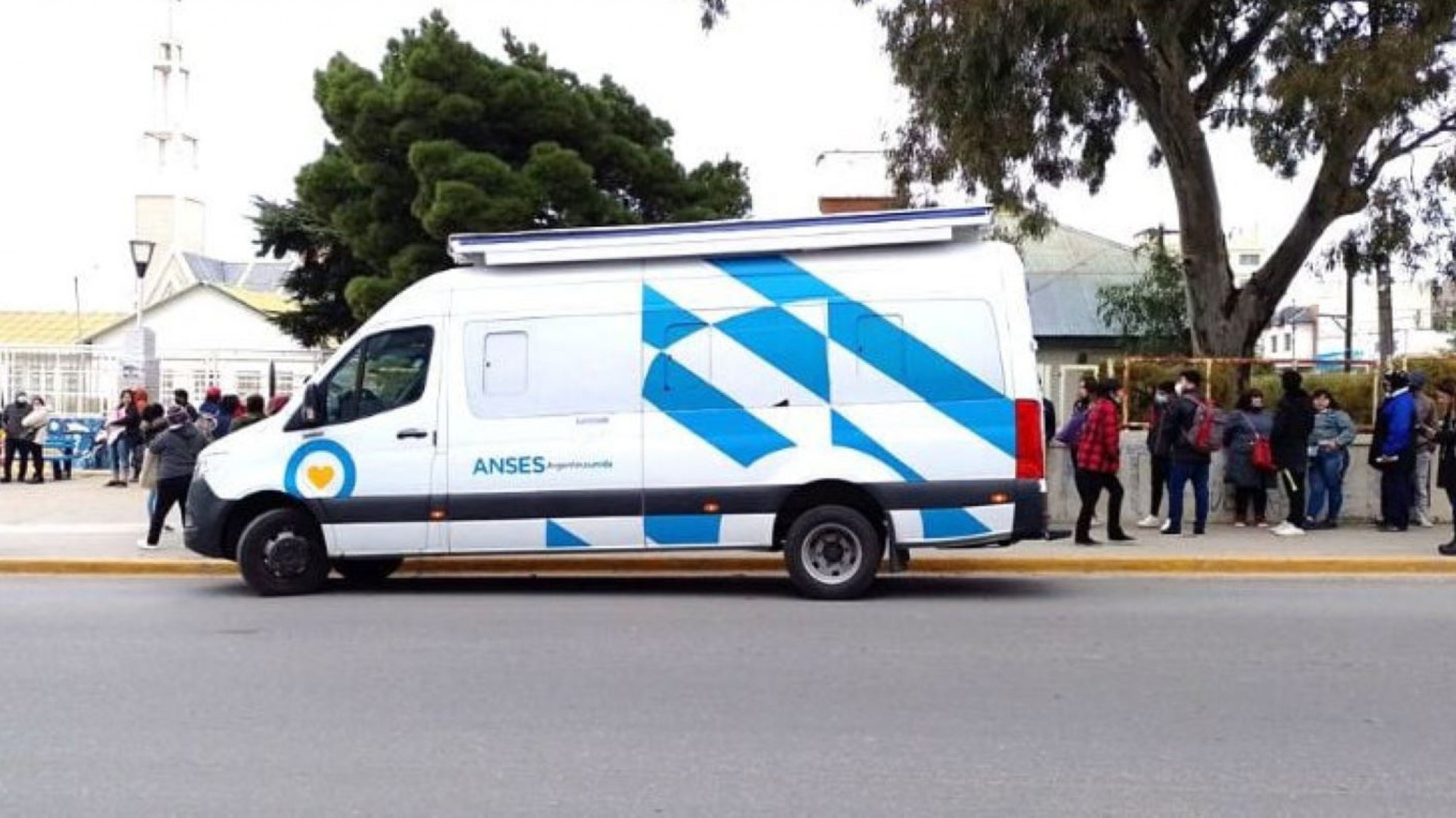 ANSES: hoy finaliza la inscripción al Refuerzo de Ingresos y atienden en algunos puntos