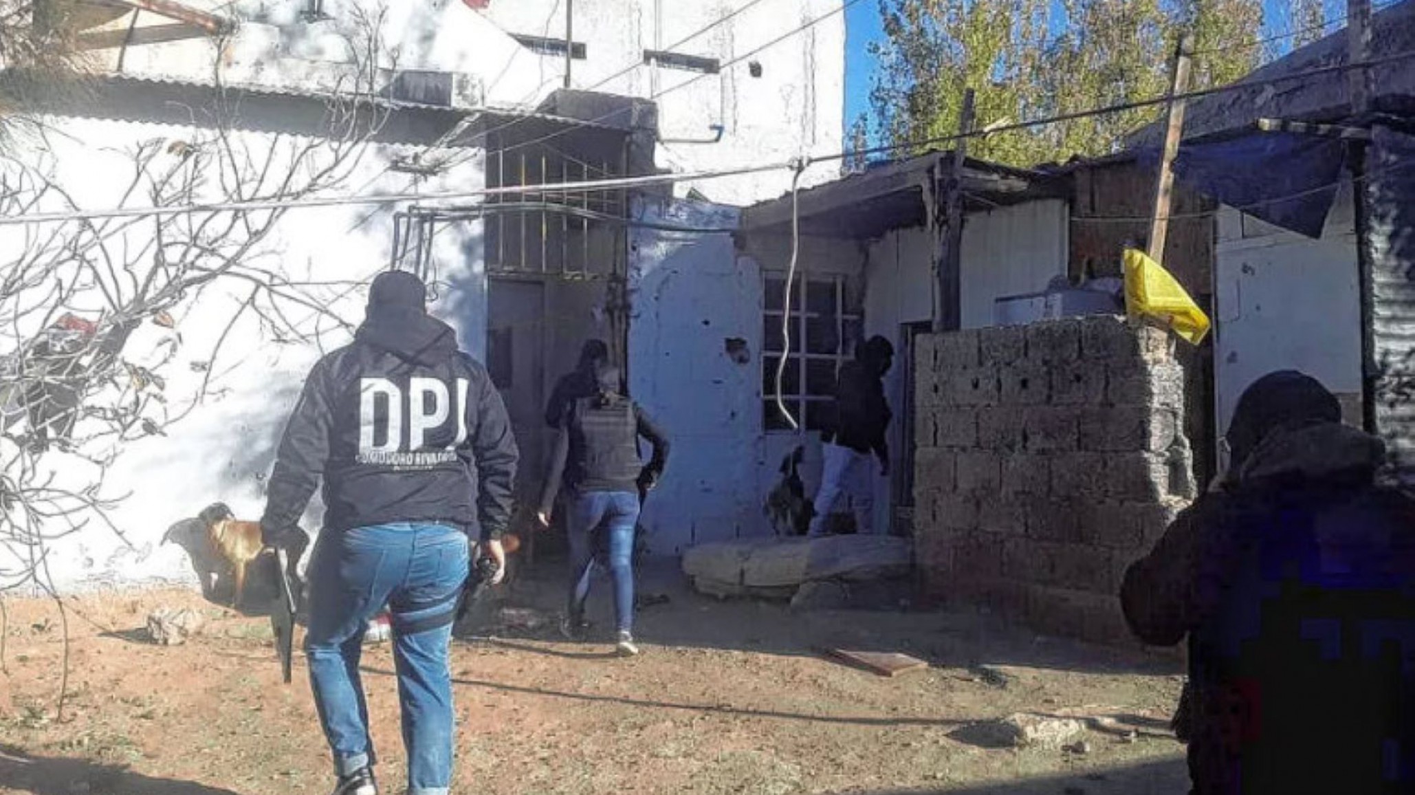 Tras un robo allanaron una pareja y les secuestraron elementos robados