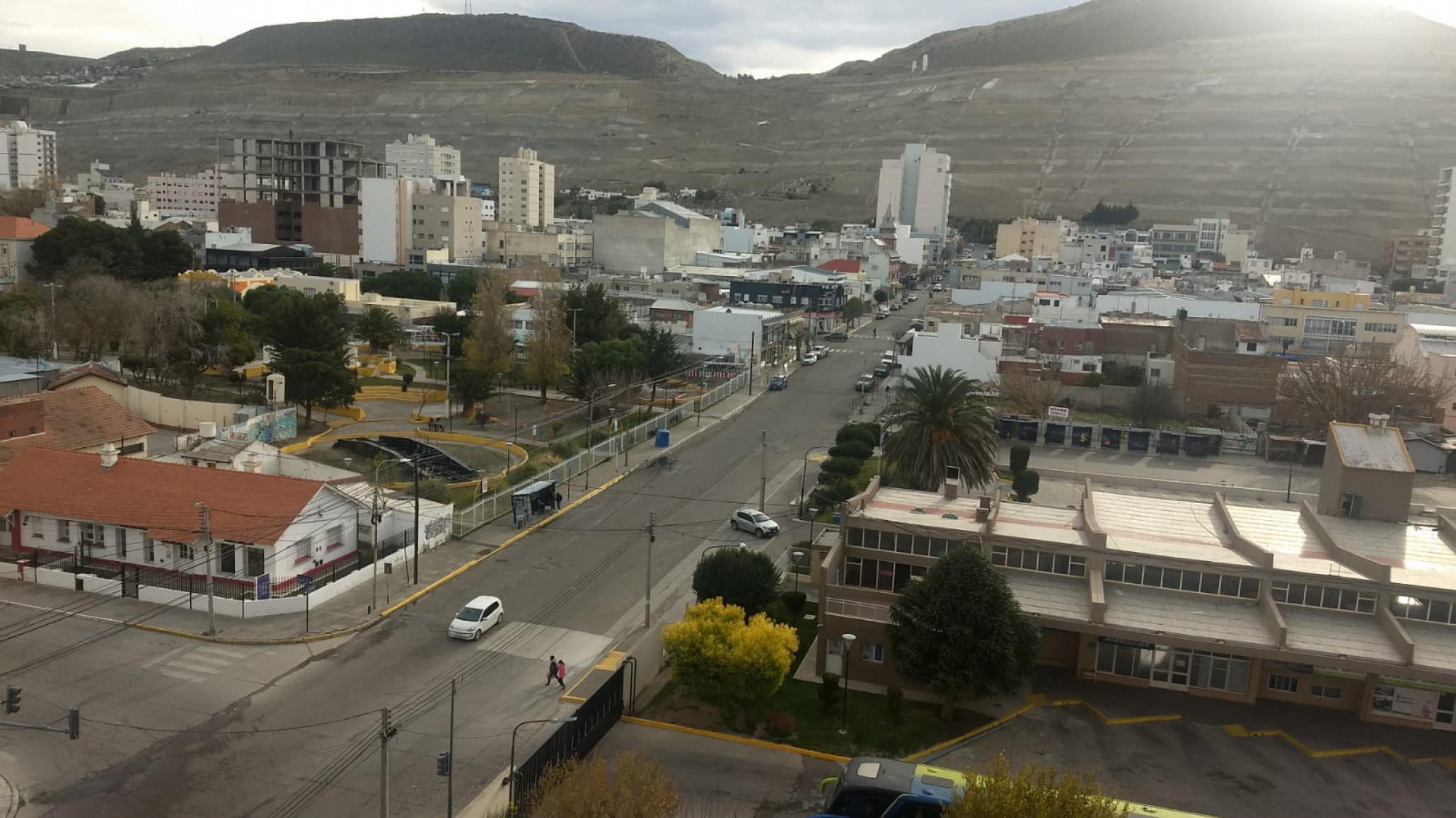 El SMN anuncia para este sábado: viento y una máxima de 14 grados