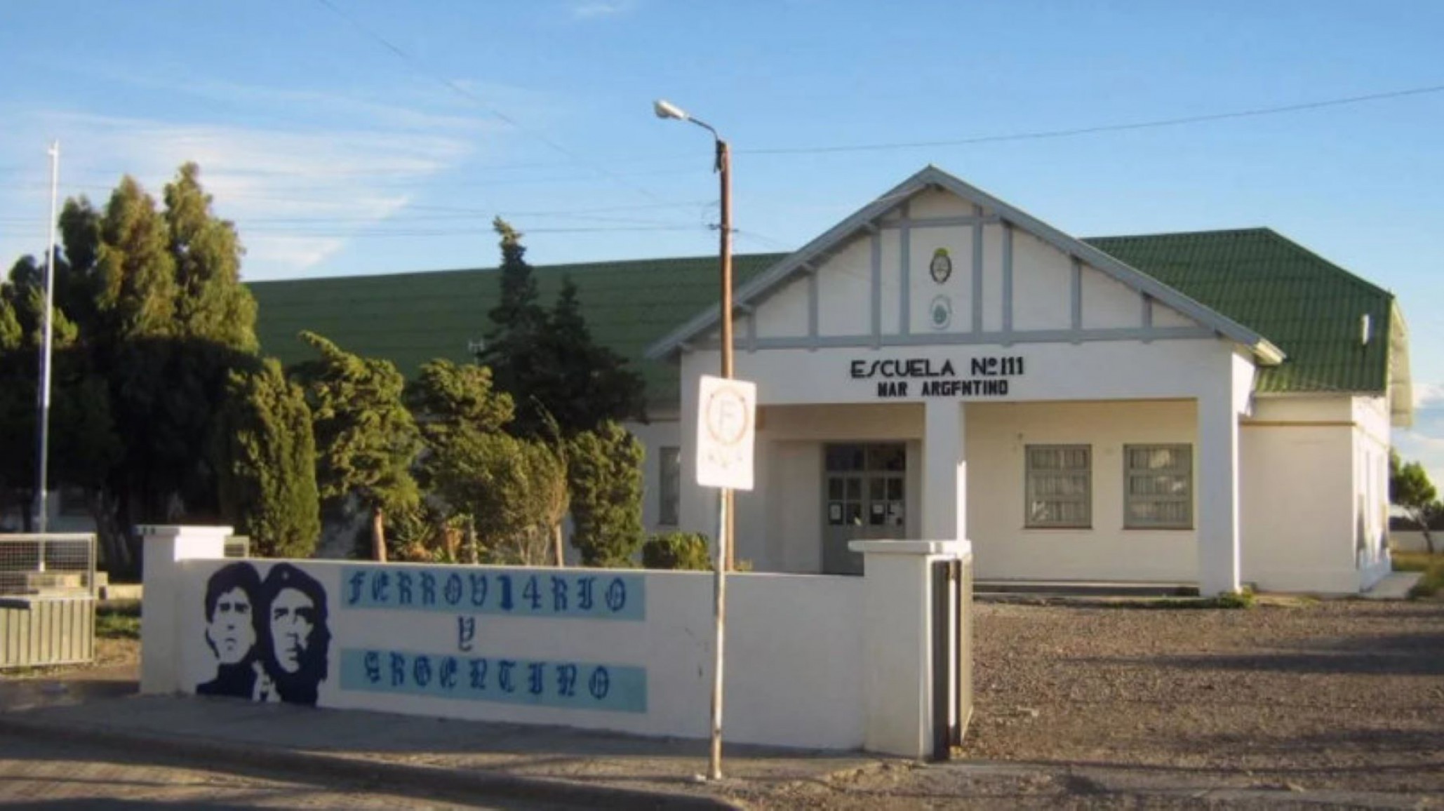 Una docente y alumnos trasladados por presunta intoxicación con monóxido de carbono