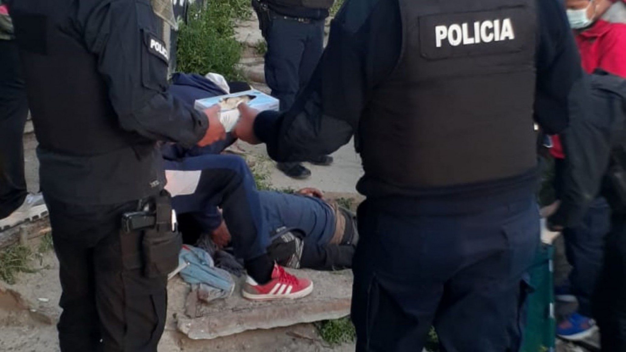 El herido de bala está fuera de peligro y no quiso denunciar