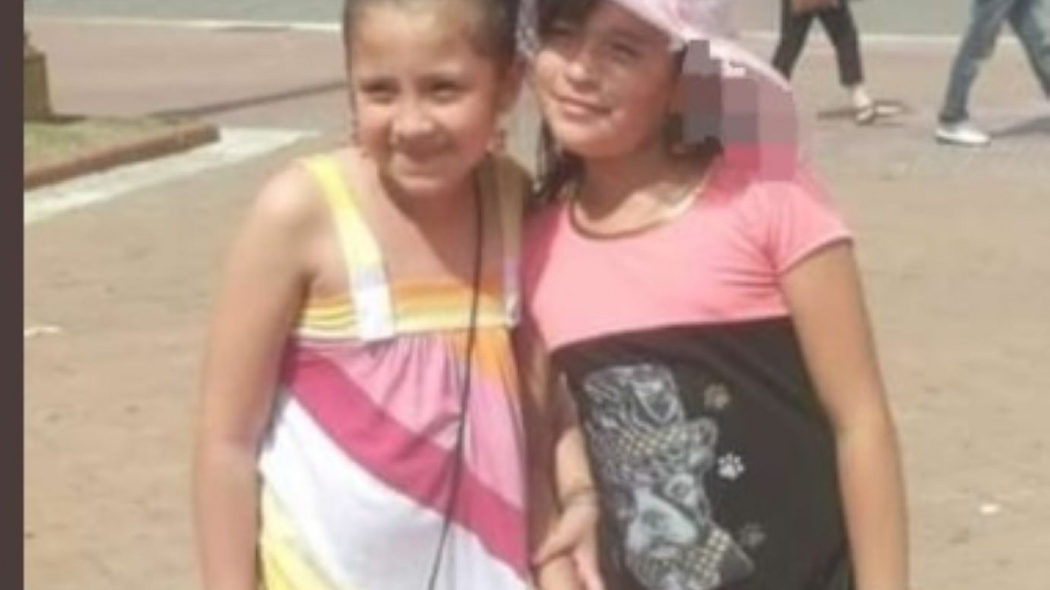 Publicó foto en redes sociales y pudo encontrar a su amiga de la infancia