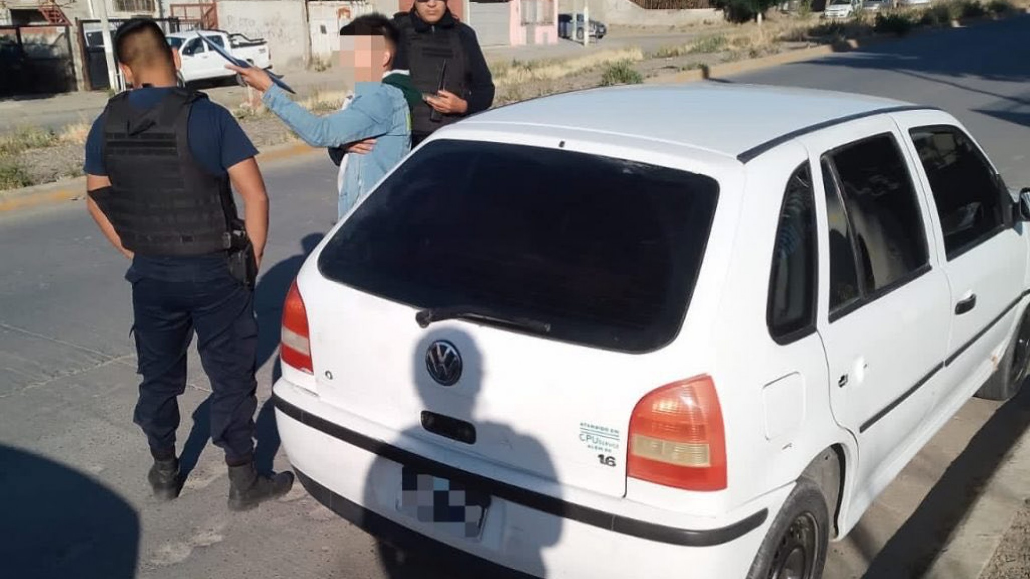 Ebrio realizó maniobras peligrosas con su auto