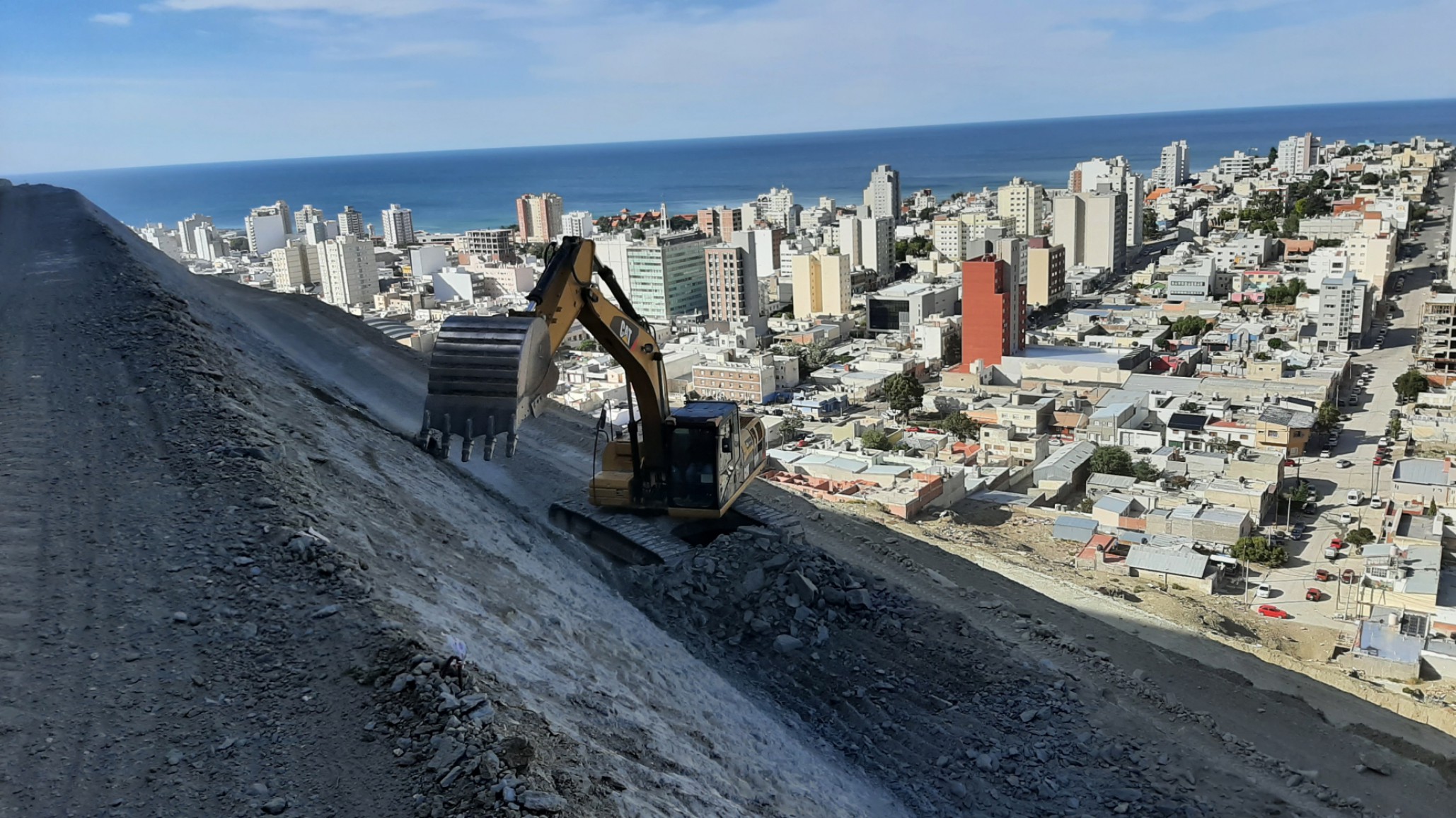 En “los próximos días” comenzarán los trabajos de detonación en el Cerro Chenque